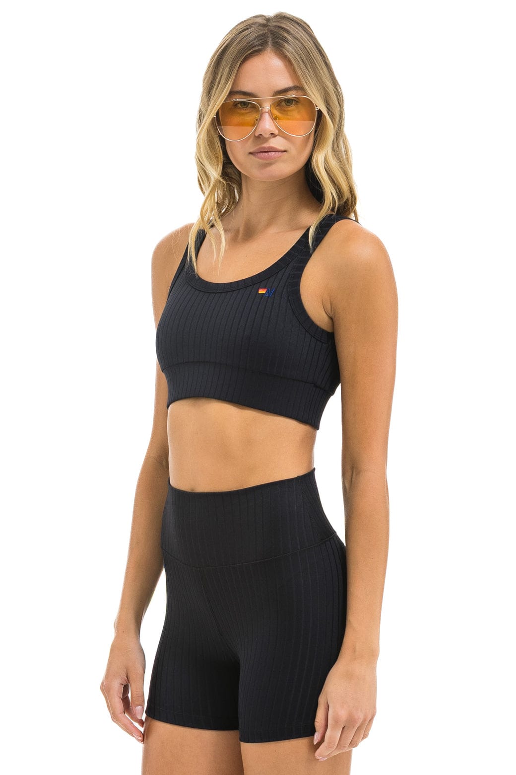 WIDE RIB WOMEN'S SCOOP BACK SPORTS BRA - BLACK - Image 2