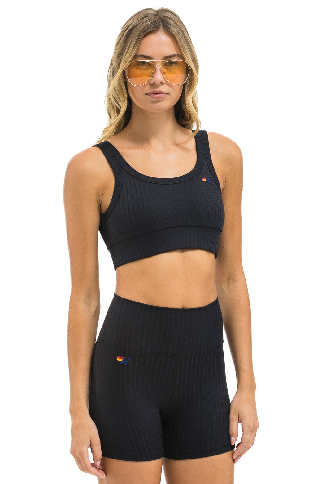 WIDE RIB WOMEN'S SCOOP BACK SPORTS BRA - BLACK - Image 4